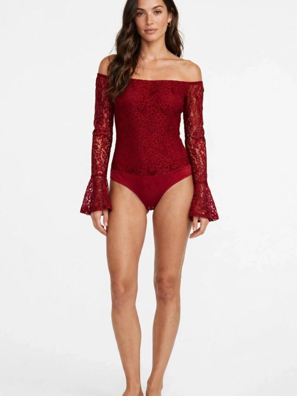 BNWT GUESS LS ELLARIE O/S LACE BODYSUIT